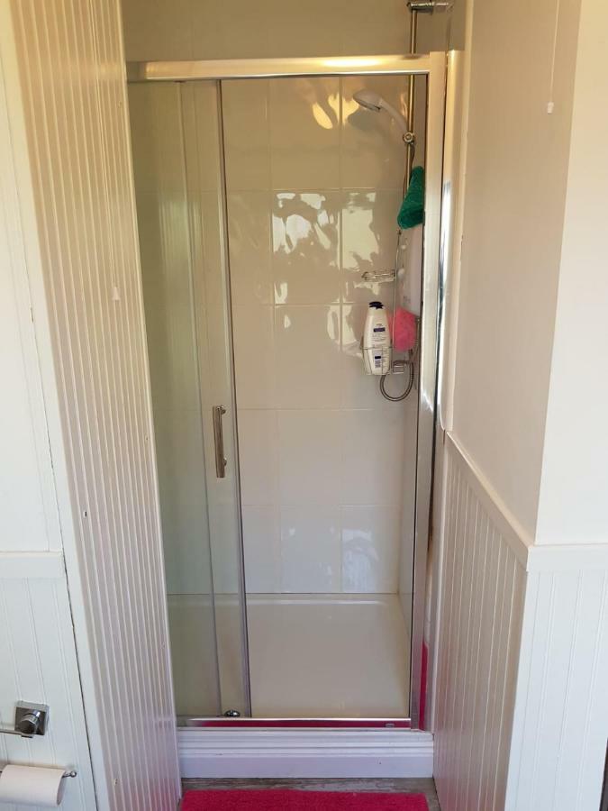 Nanny Quinn'S Apartment Killucan Екстериор снимка