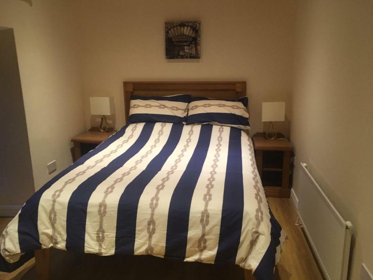 Nanny Quinn'S Apartment Killucan Екстериор снимка